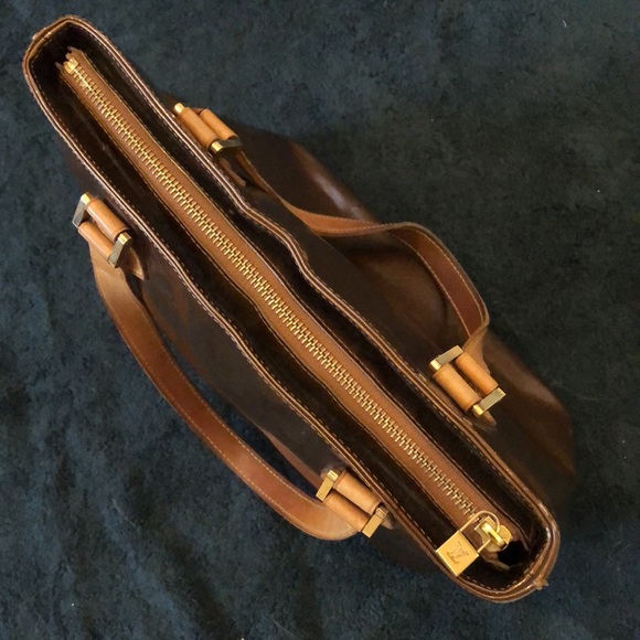 LV Vernis Patent Bronze Leather embossed logo tote bag with handles - Picture 2 of 14